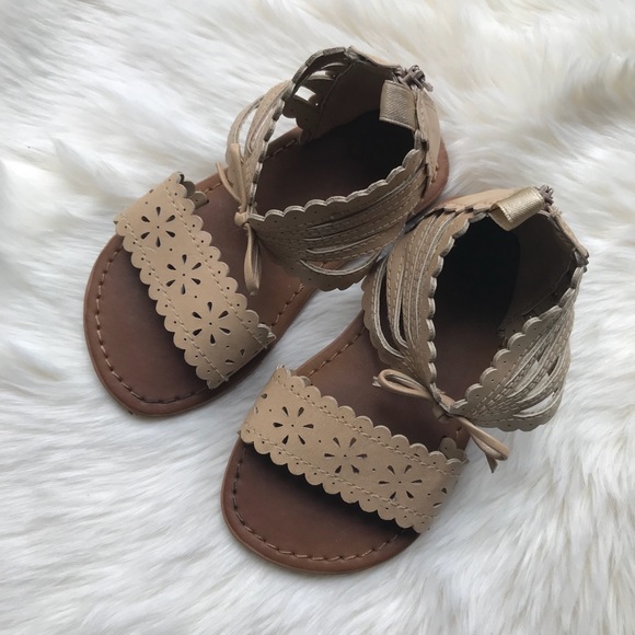 GAP Other - BabyGap Toddler Tan Sandals -6/7T
